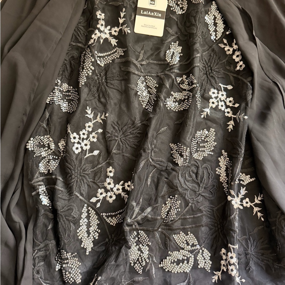 LAX Plus Size 3-Piece Lace Sequin Set | Jacket, Lined Top & Elastic Waist Pants - Picture 6 of 12
